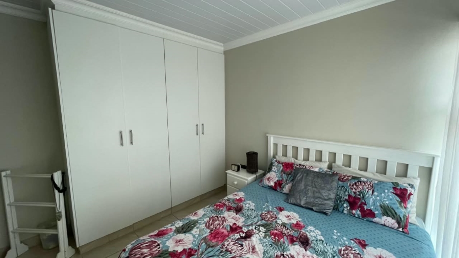 2 Bedroom Property for Sale in Dana Bay Western Cape